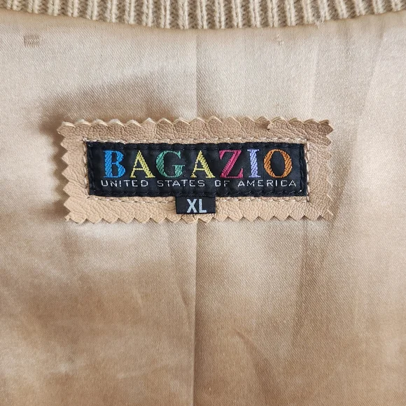 Tan and Cream Men's Sweater - Picture 8 of 9